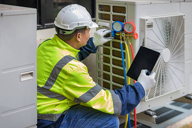 Professional Hvac technician working in Harbeson, DE